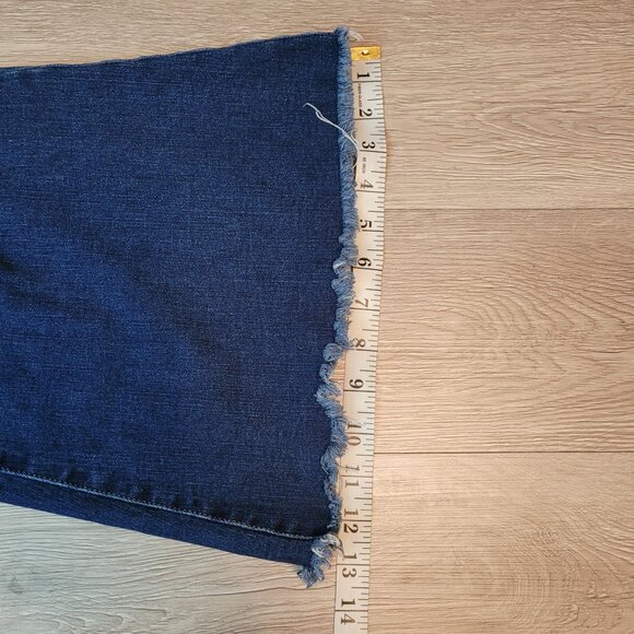 YMI Jeans Size 31 Chloe Flare High Rise Fray Hem Medium Wash Western Boho - Picture 9 of 10